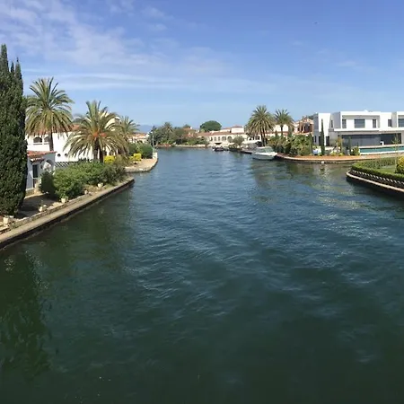 Villa La Casa Borsalina Empuriabrava