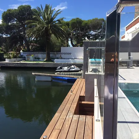 La Casa Borsalina *